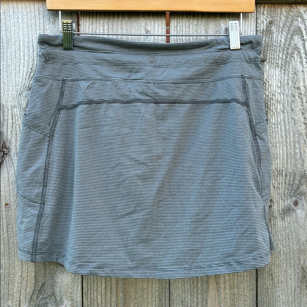 Balance Collection Gray Striped Mini Skort - Picture 2 of 7